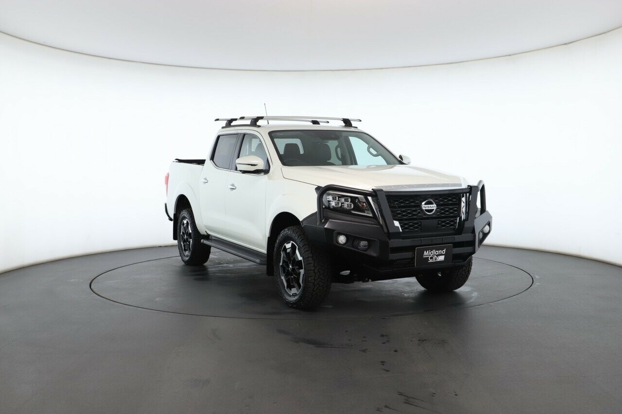 Nissan Navara image 4