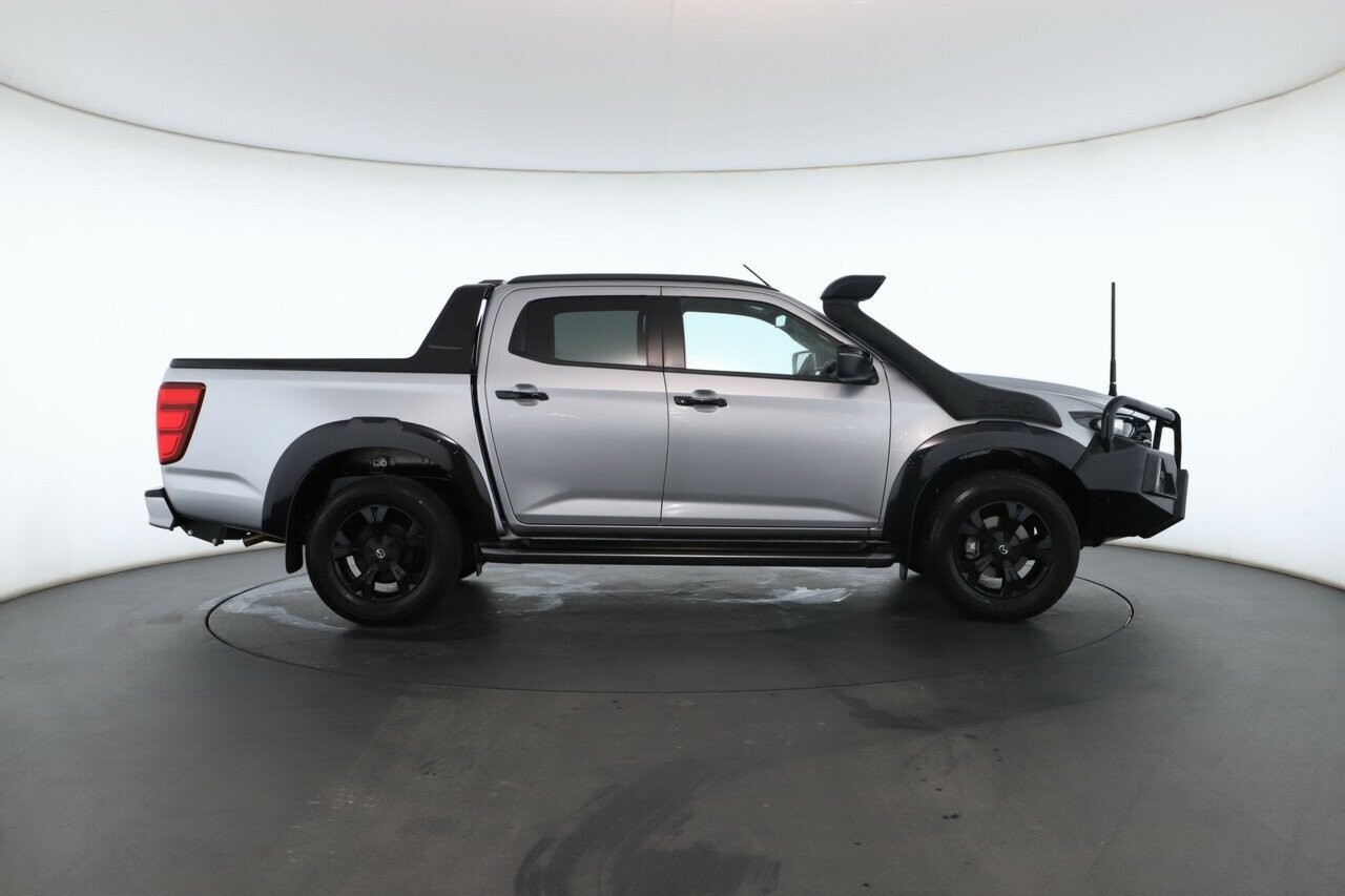 Mazda Bt-50 image 2