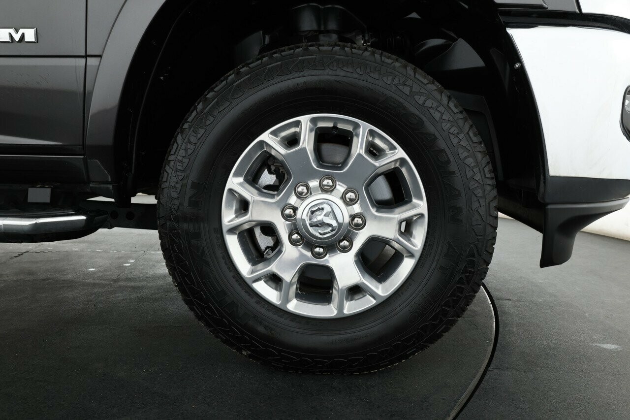 Ram 2500 image 3