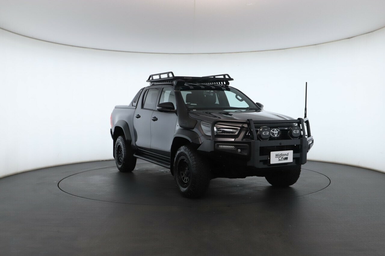 Toyota Hilux image 4