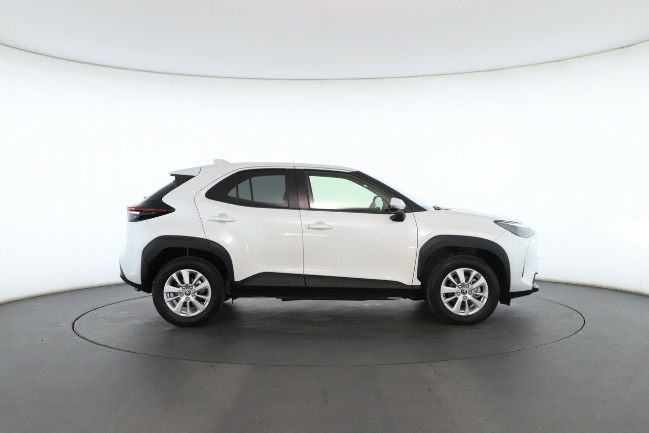 Toyota Yaris Cross image 2