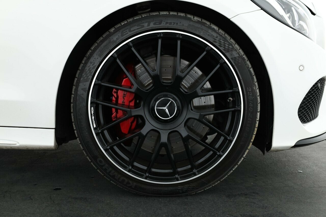 Mercedes Benz C-class image 3