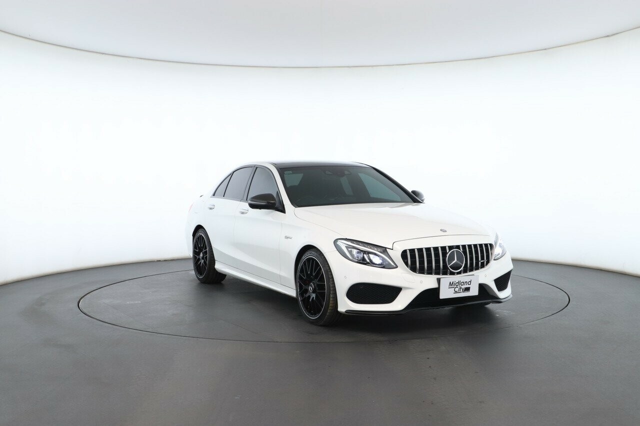 Mercedes Benz C-class image 4