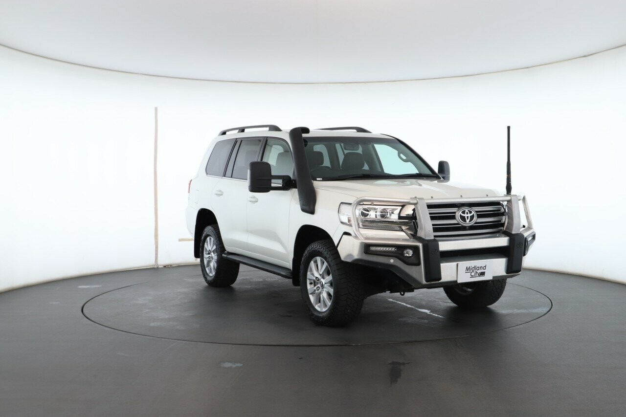 Toyota Landcruiser image 4