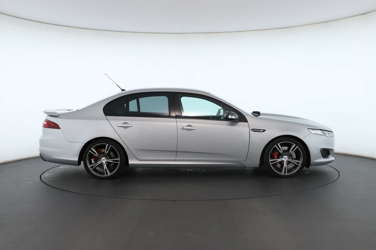 Ford Falcon image 2