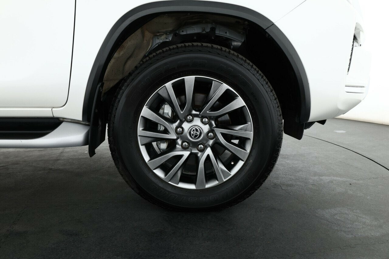 Toyota Fortuner image 3