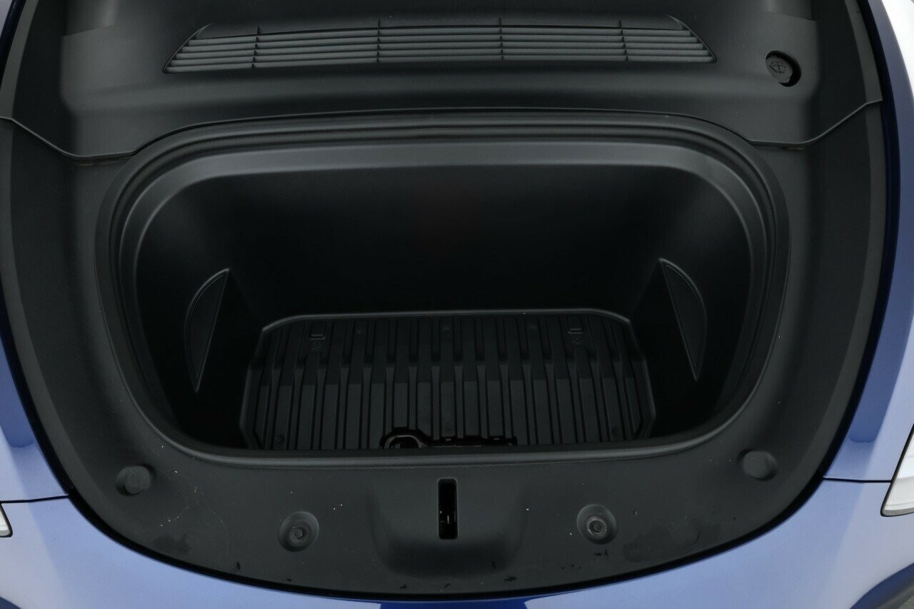 Tesla Model Y image 3