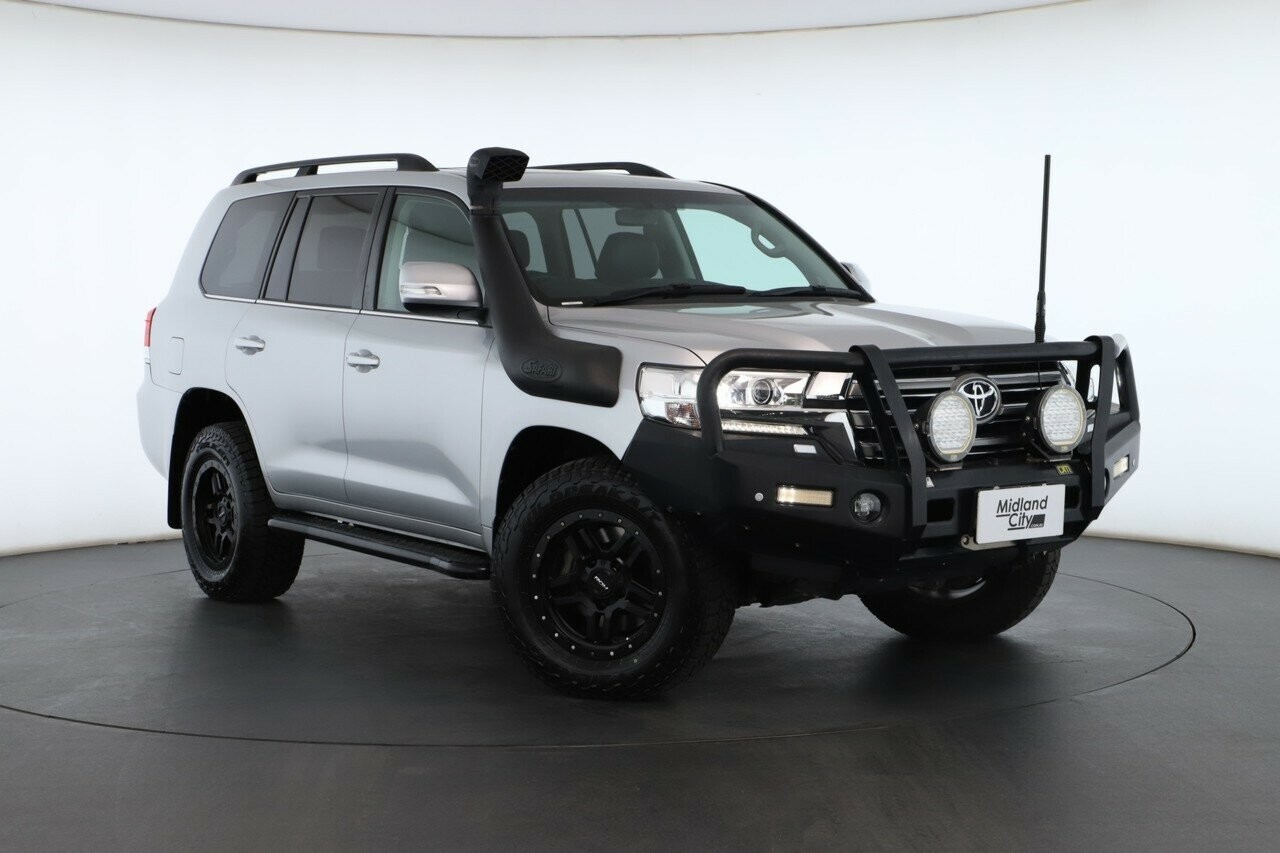 Toyota Landcruiser image 1