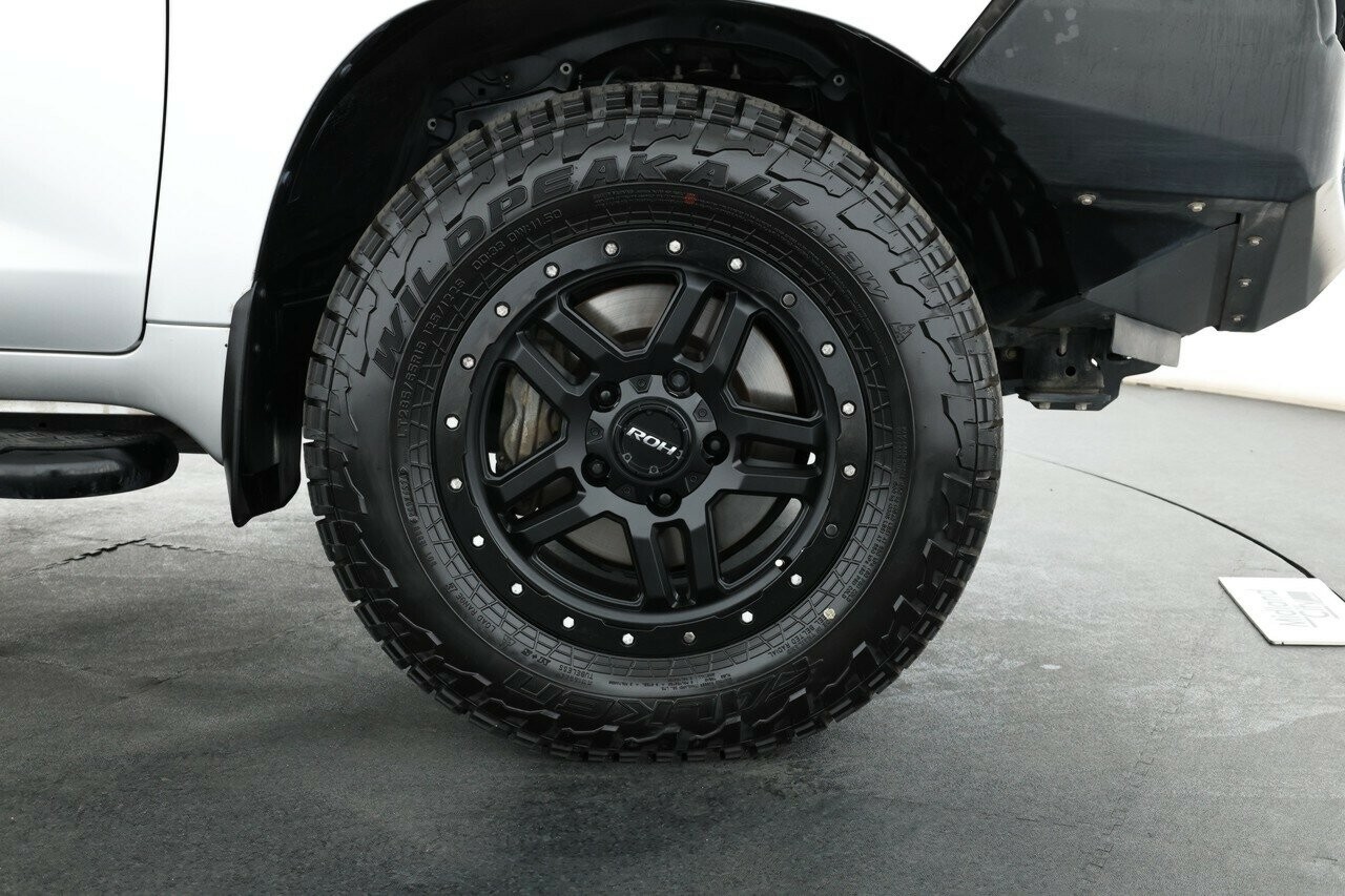 Toyota Landcruiser image 3