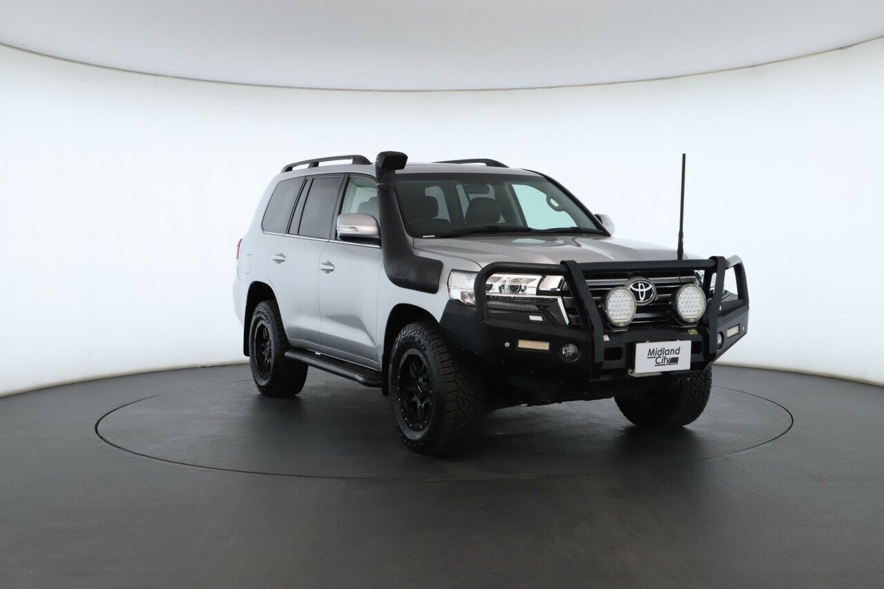Toyota Landcruiser image 4