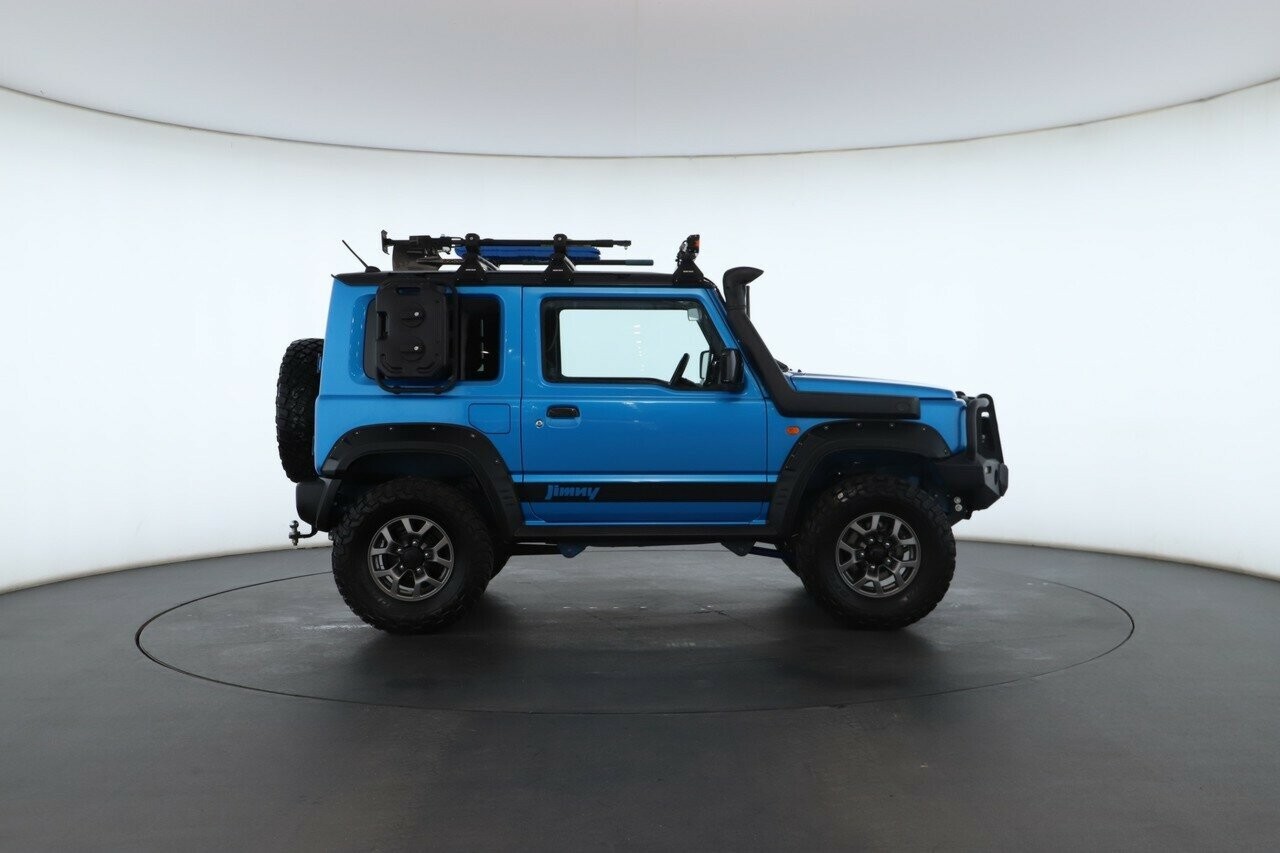 Suzuki Jimny image 2