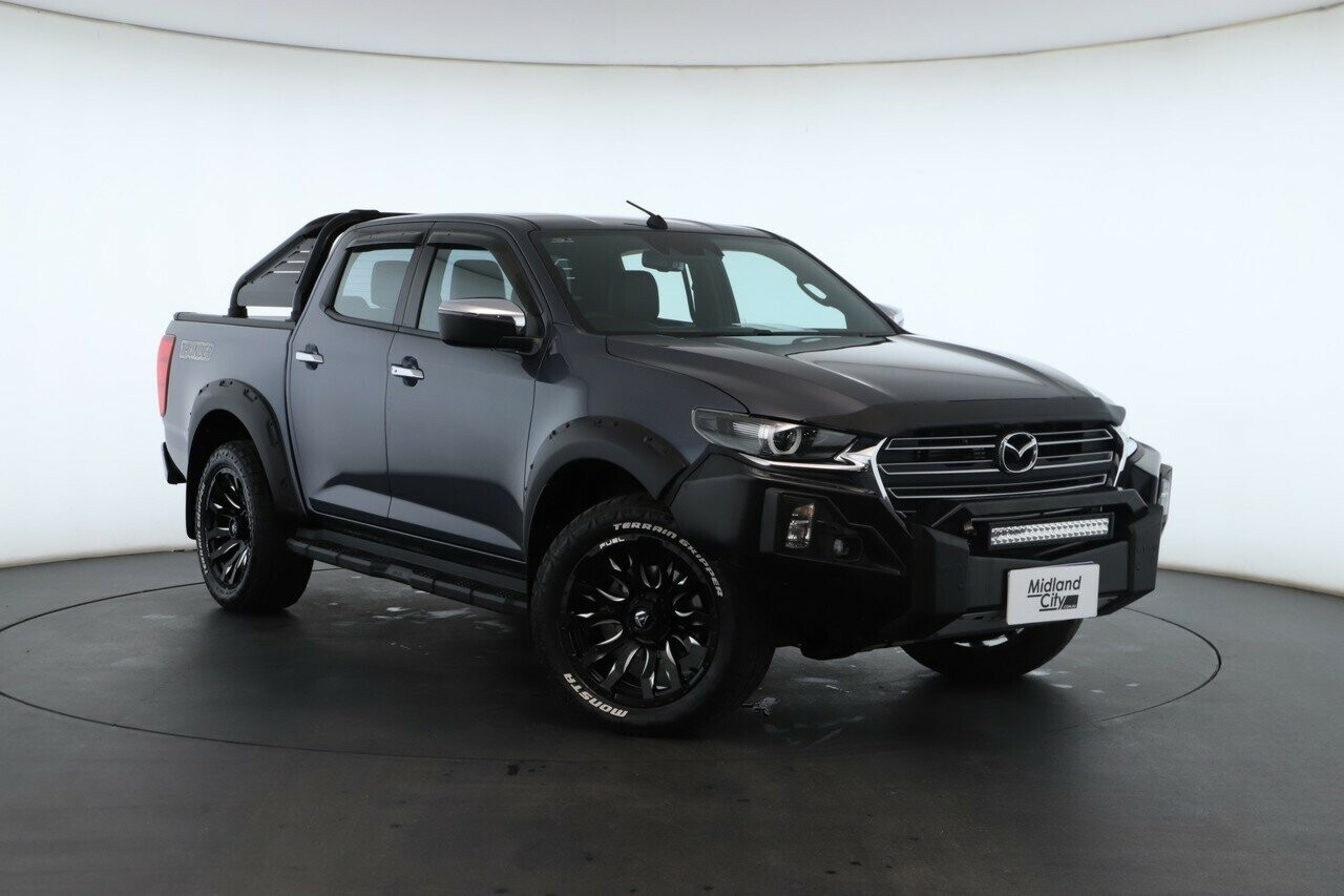 Mazda Bt-50 image 1