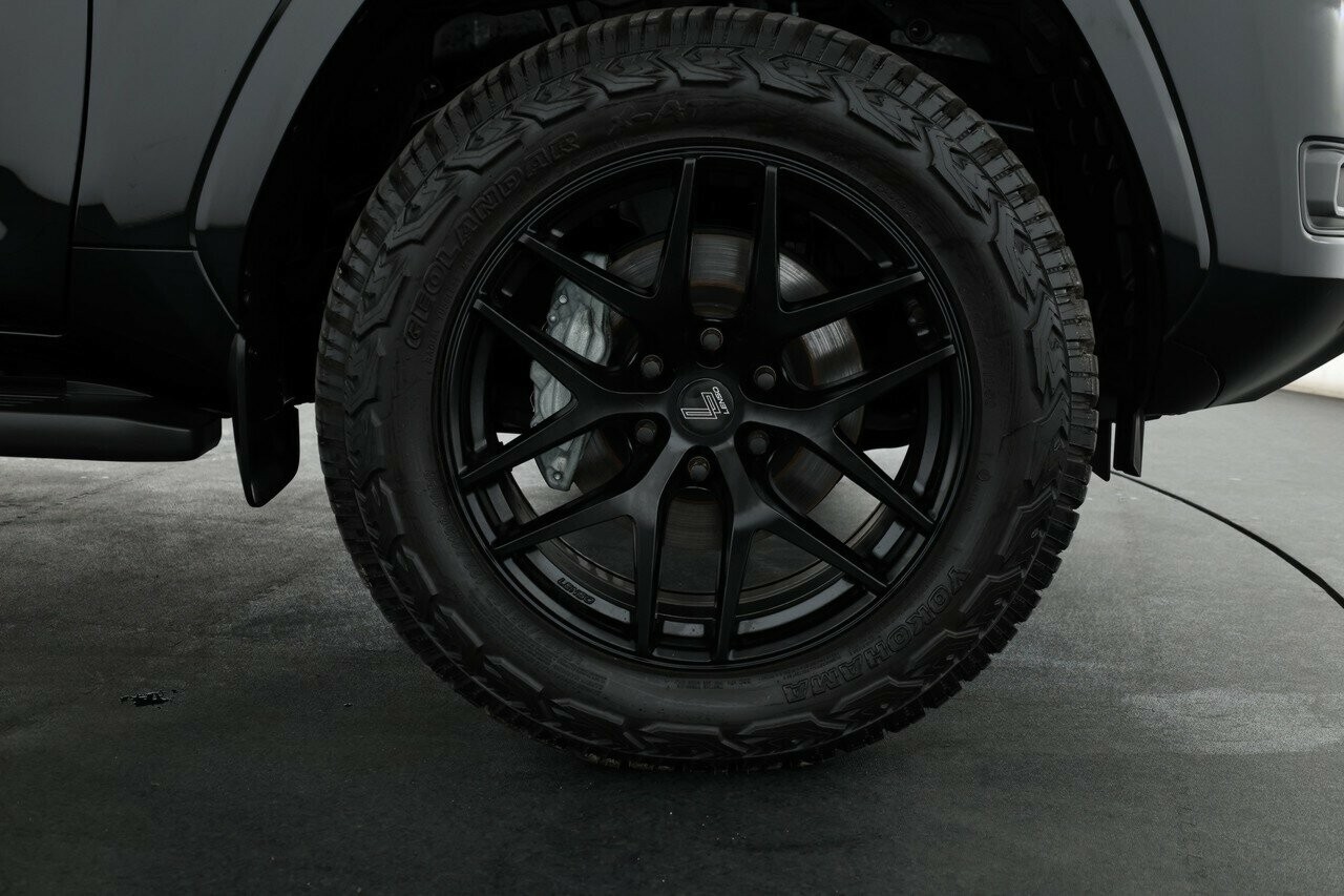 Toyota Landcruiser image 3