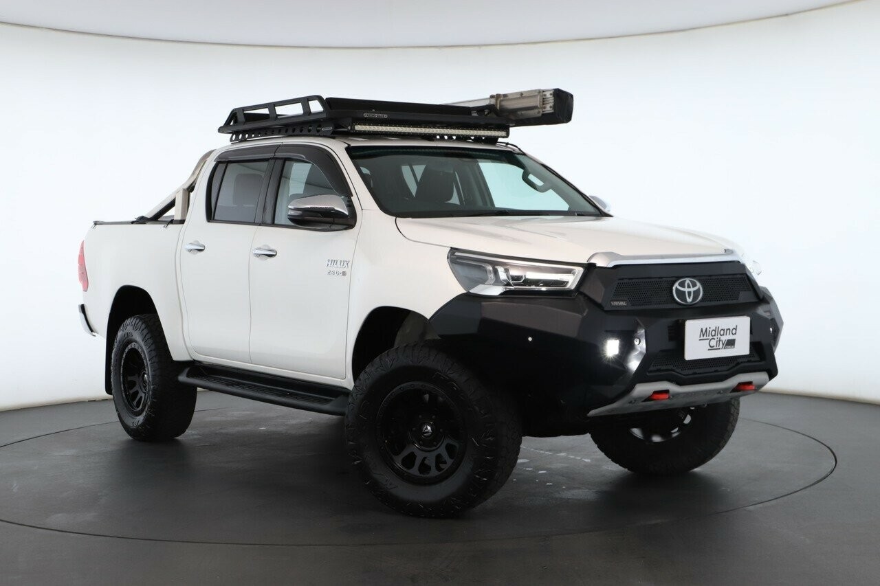 Toyota Hilux image 1