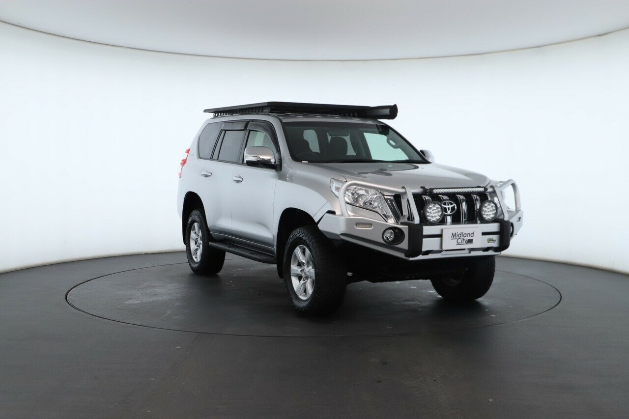 Toyota Landcruiser Prado image 4