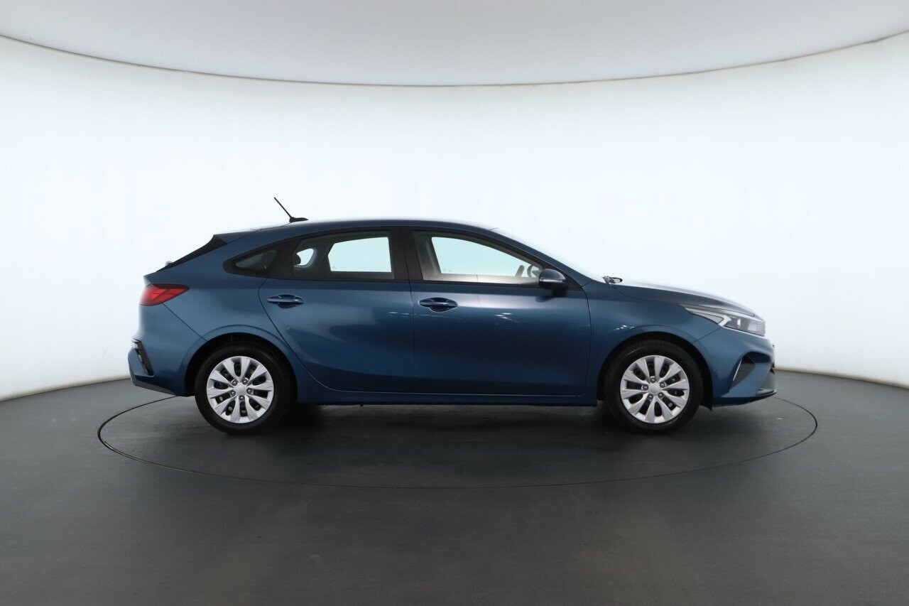 Kia Cerato image 2