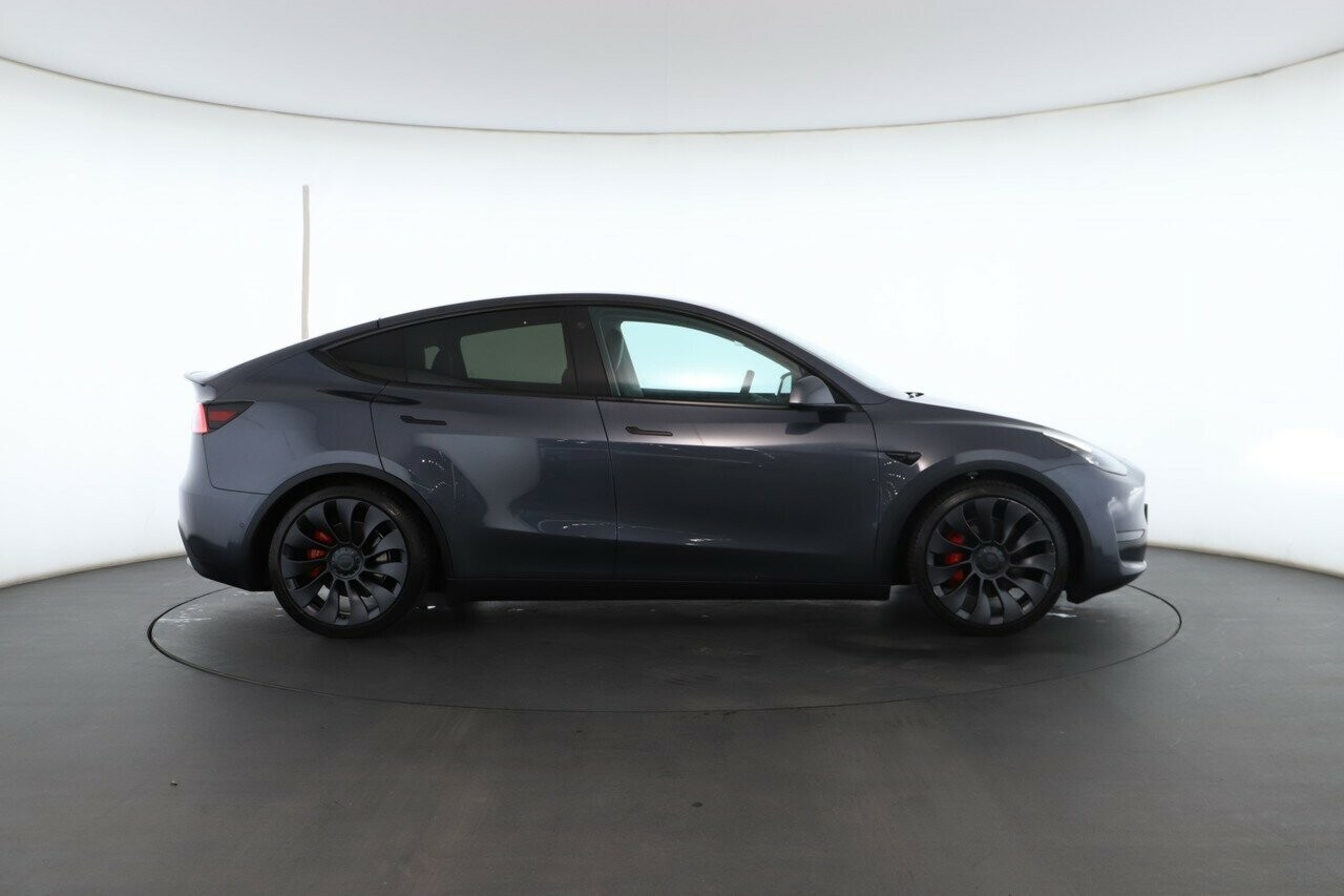 Tesla Model Y image 2
