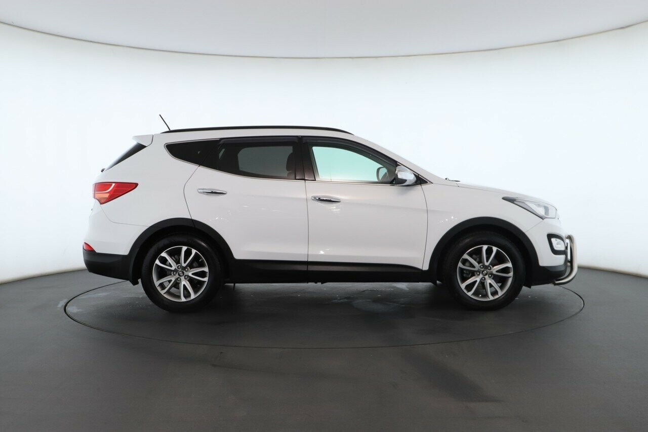 Hyundai Santa Fe image 2