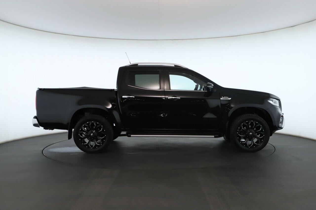 Mercedes Benz X-class image 2