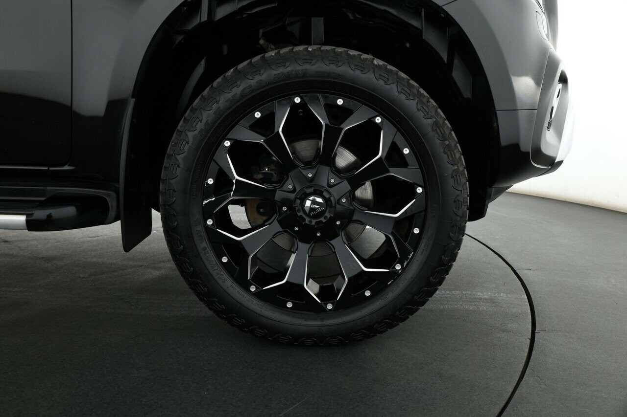 Mercedes Benz X-class image 3