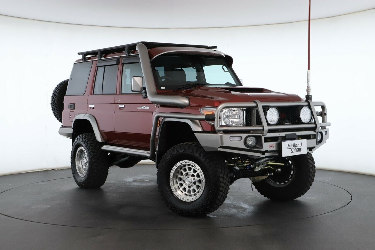 Toyota Landcruiser image 1