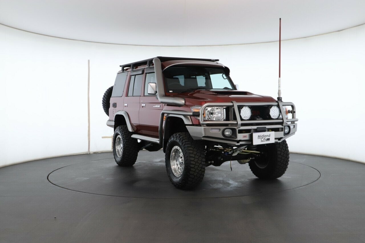 Toyota Landcruiser image 4