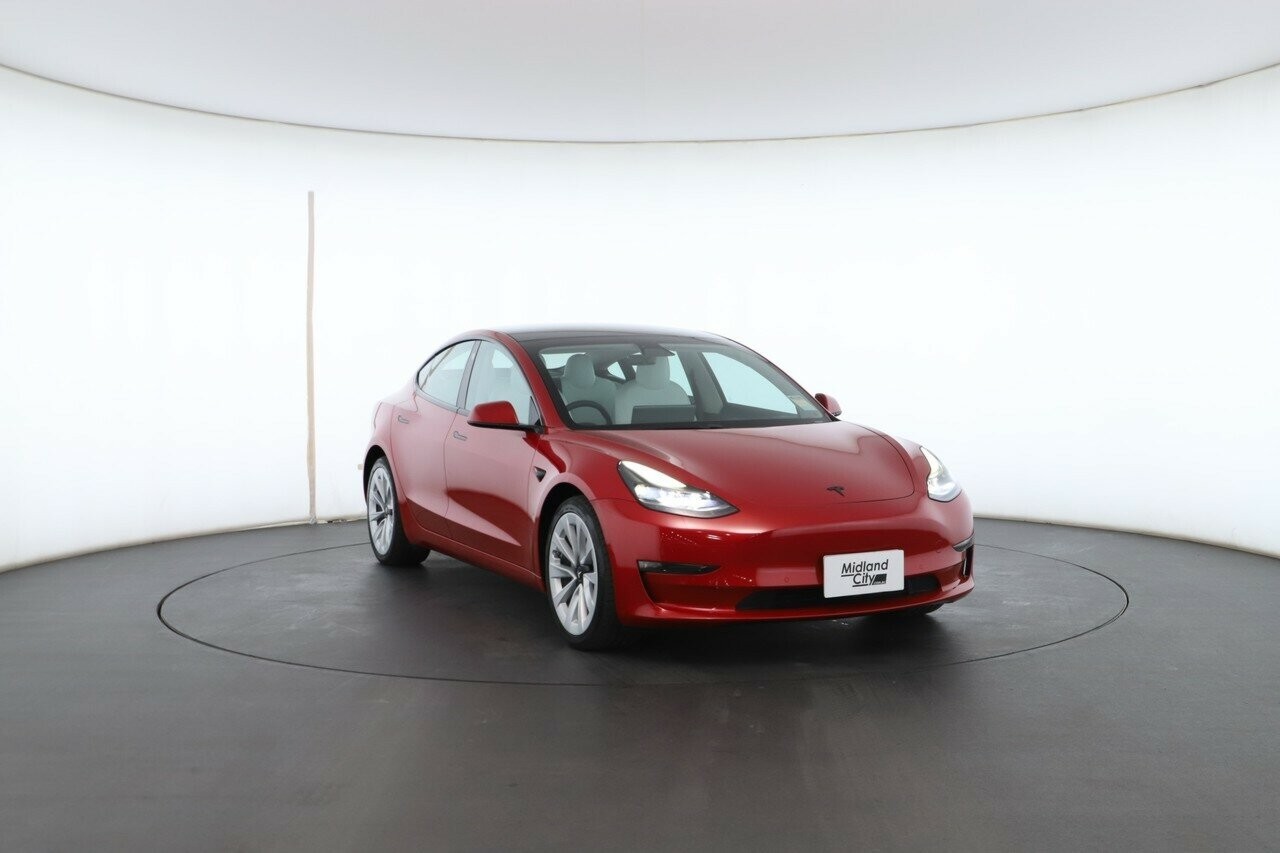 Tesla Model 3 image 4