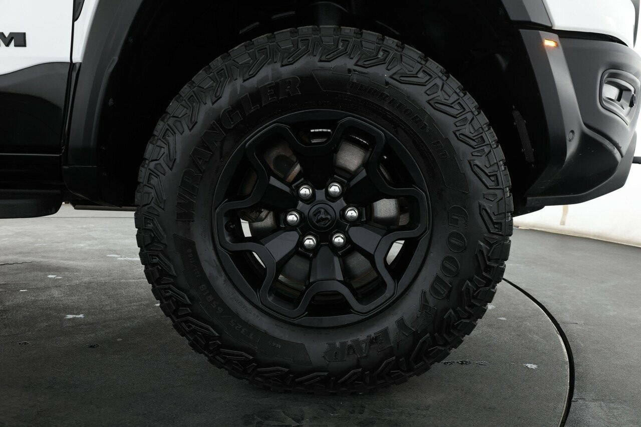 Ram 1500 image 3