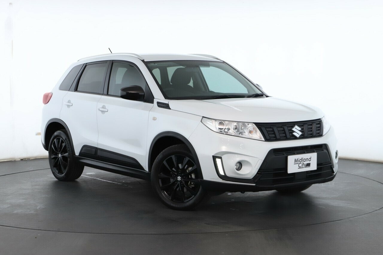 Suzuki Vitara image 1