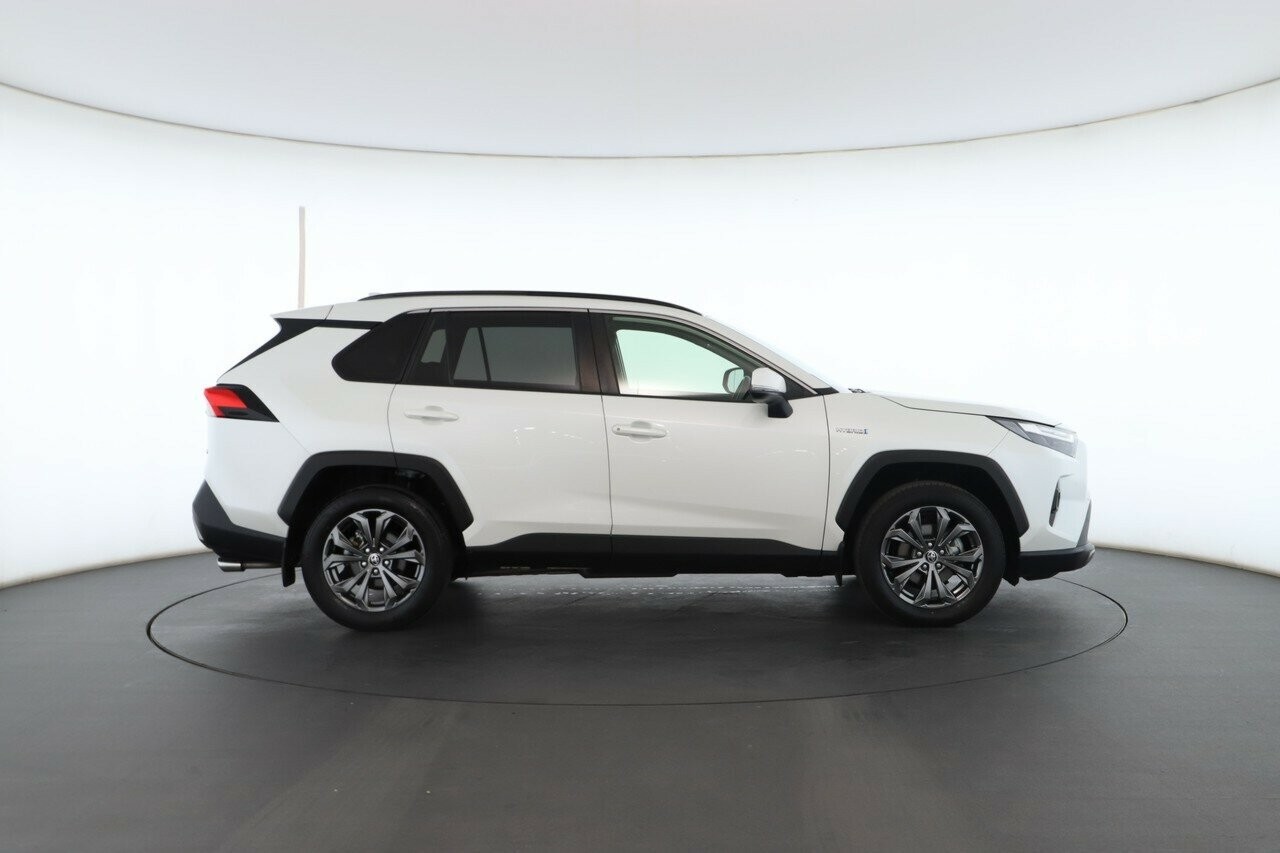 Toyota Rav4 image 2