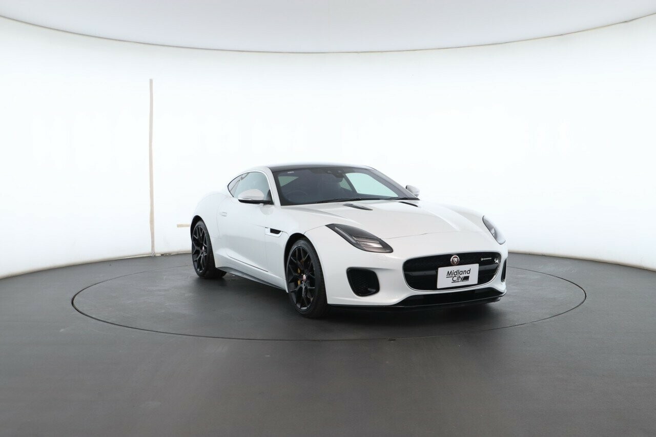 Jaguar F-type image 4