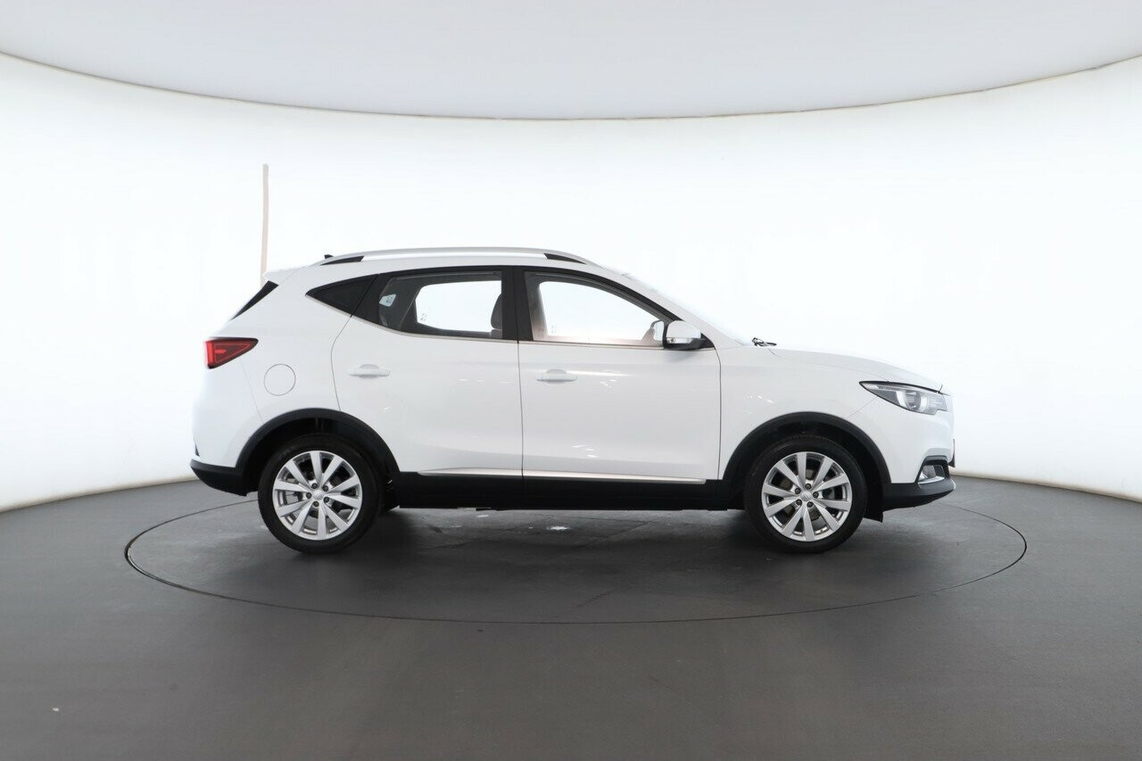 MG Zs image 2