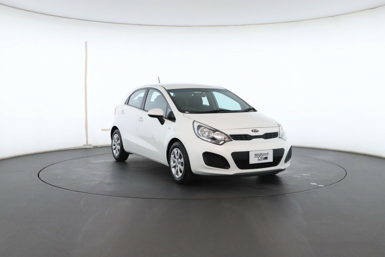 Kia Rio image 4