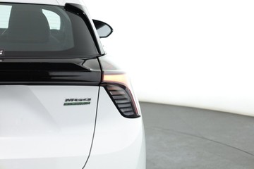 https://vehicle-cdn.autoleague.cloud/30353_61034647_13.jpg
