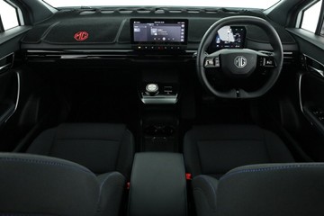 https://vehicle-cdn.autoleague.cloud/30353_61034647_23.jpg