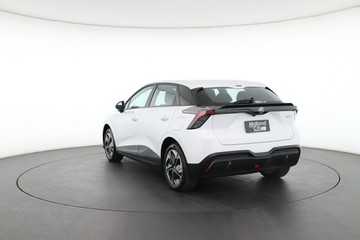 https://vehicle-cdn.autoleague.cloud/30353_61034647_9.jpg