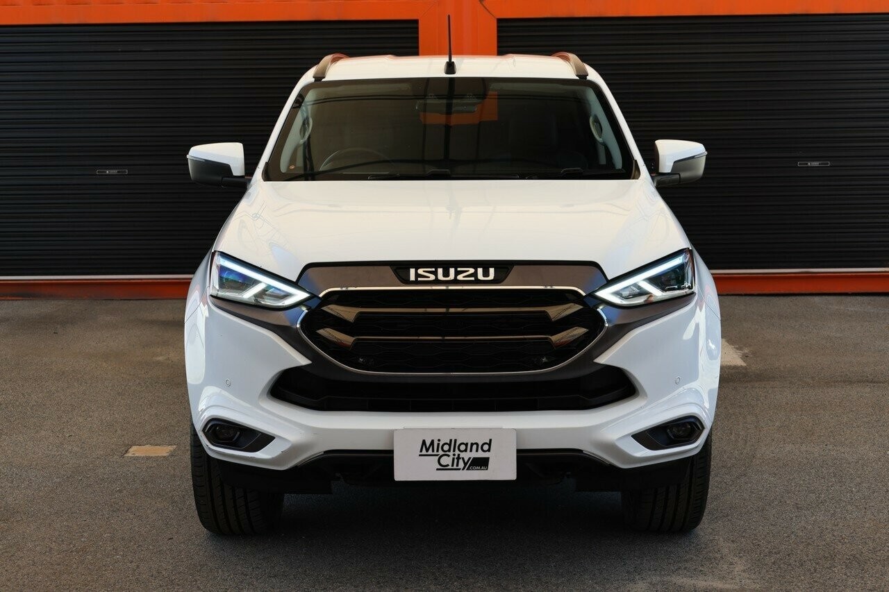 Isuzu Mu-x image 4