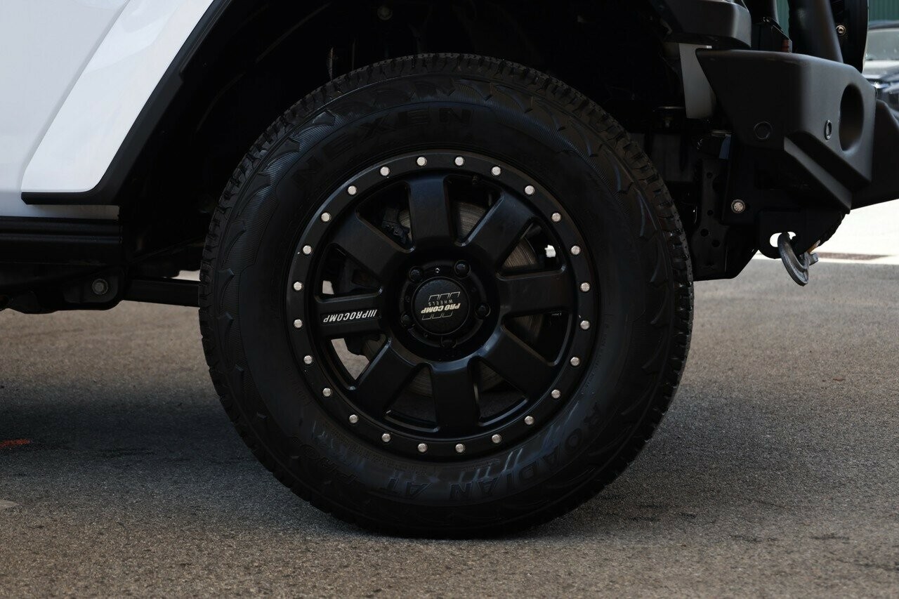 Jeep Gladiator image 3