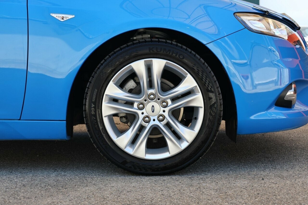Ford Falcon image 3