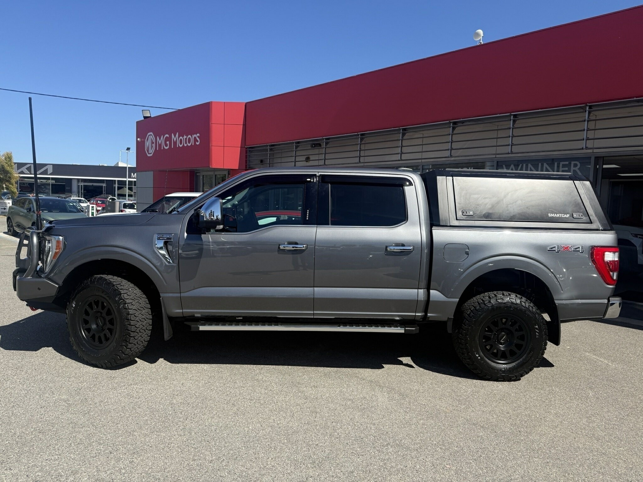 Ford F-150 image 2