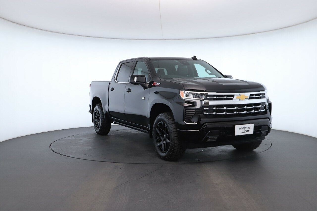 Chevrolet Silverado image 4
