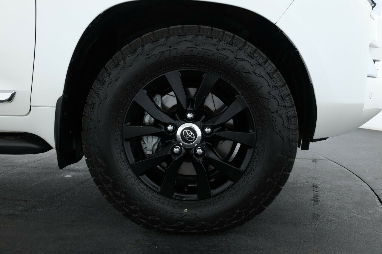 Toyota Landcruiser image 3