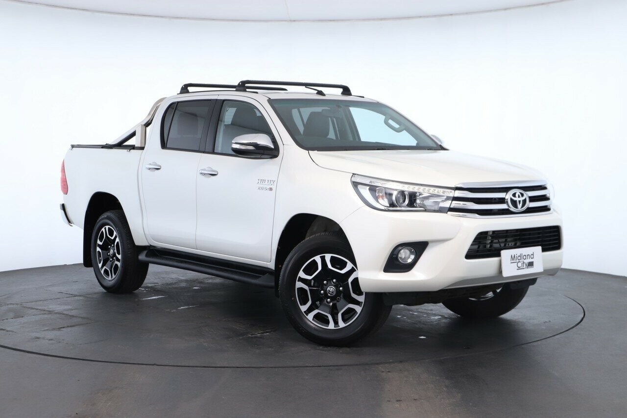 Toyota Hilux image 1