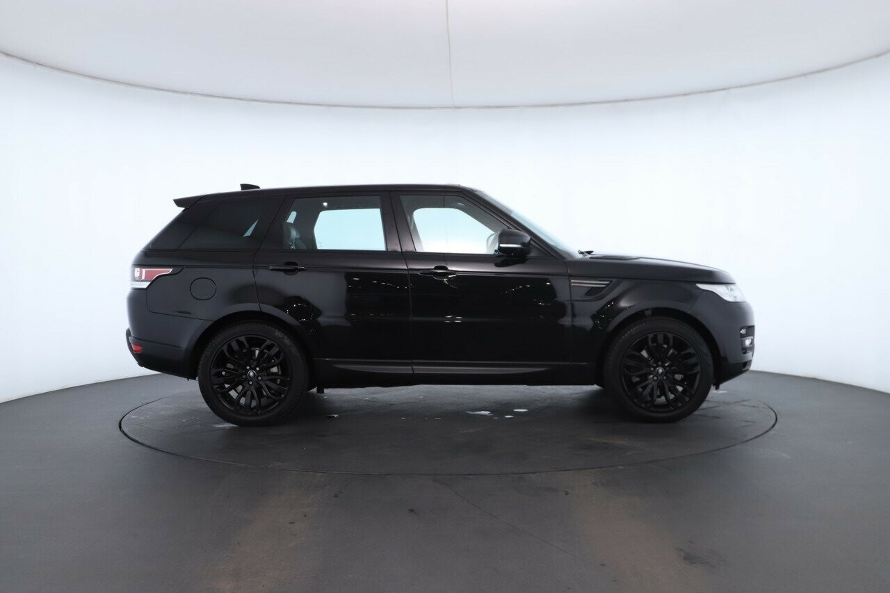 Land Rover Range Rover Sport image 2