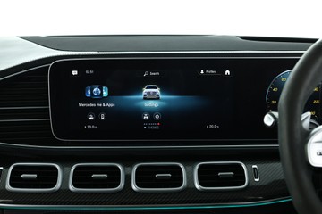 https://vehicle-cdn.autoleague.cloud/30353_61035357_22.jpg