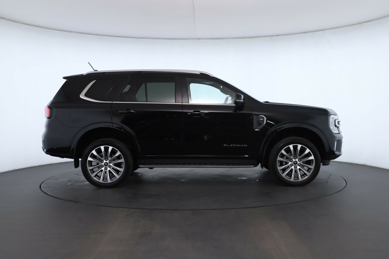 Ford Everest image 2