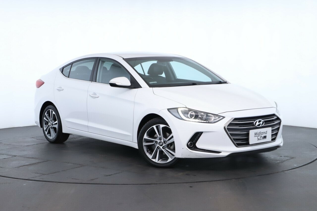 Hyundai Elantra image 1