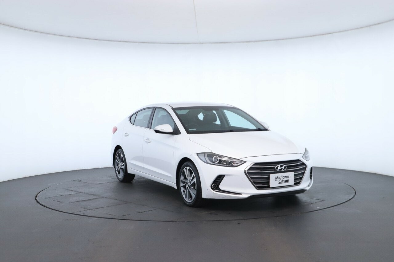 Hyundai Elantra image 4