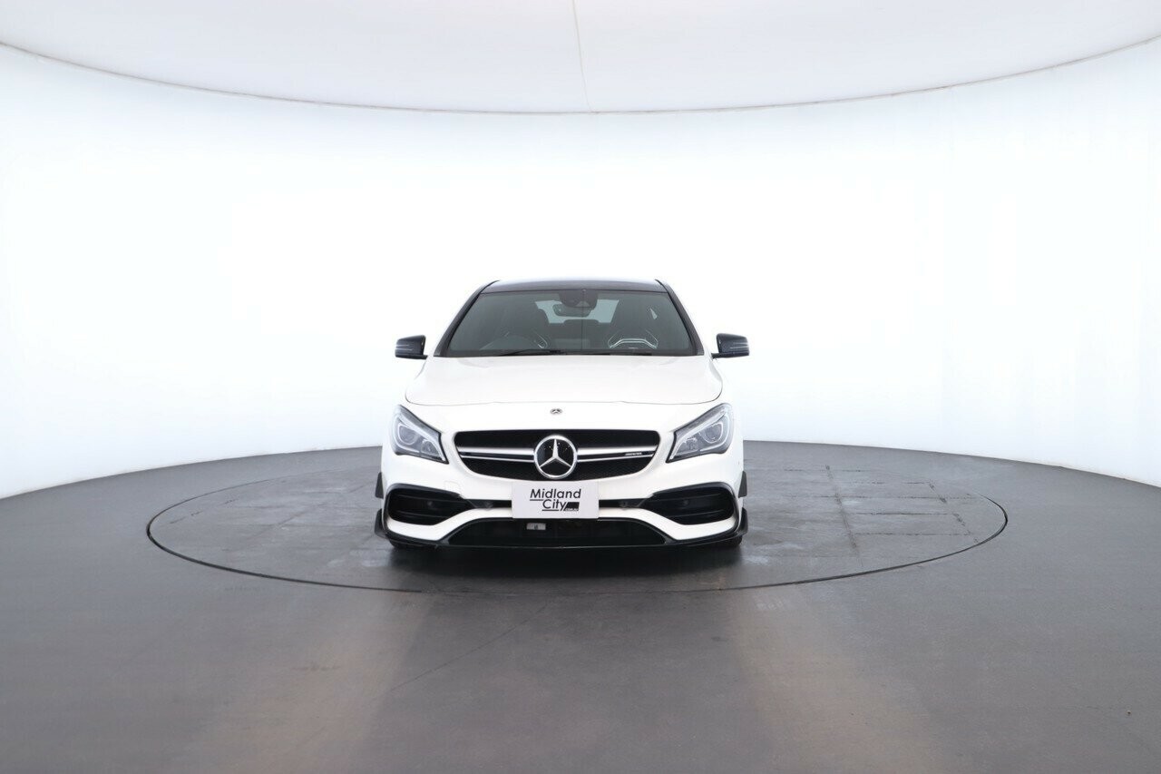 Mercedes Benz Cla-class image 4