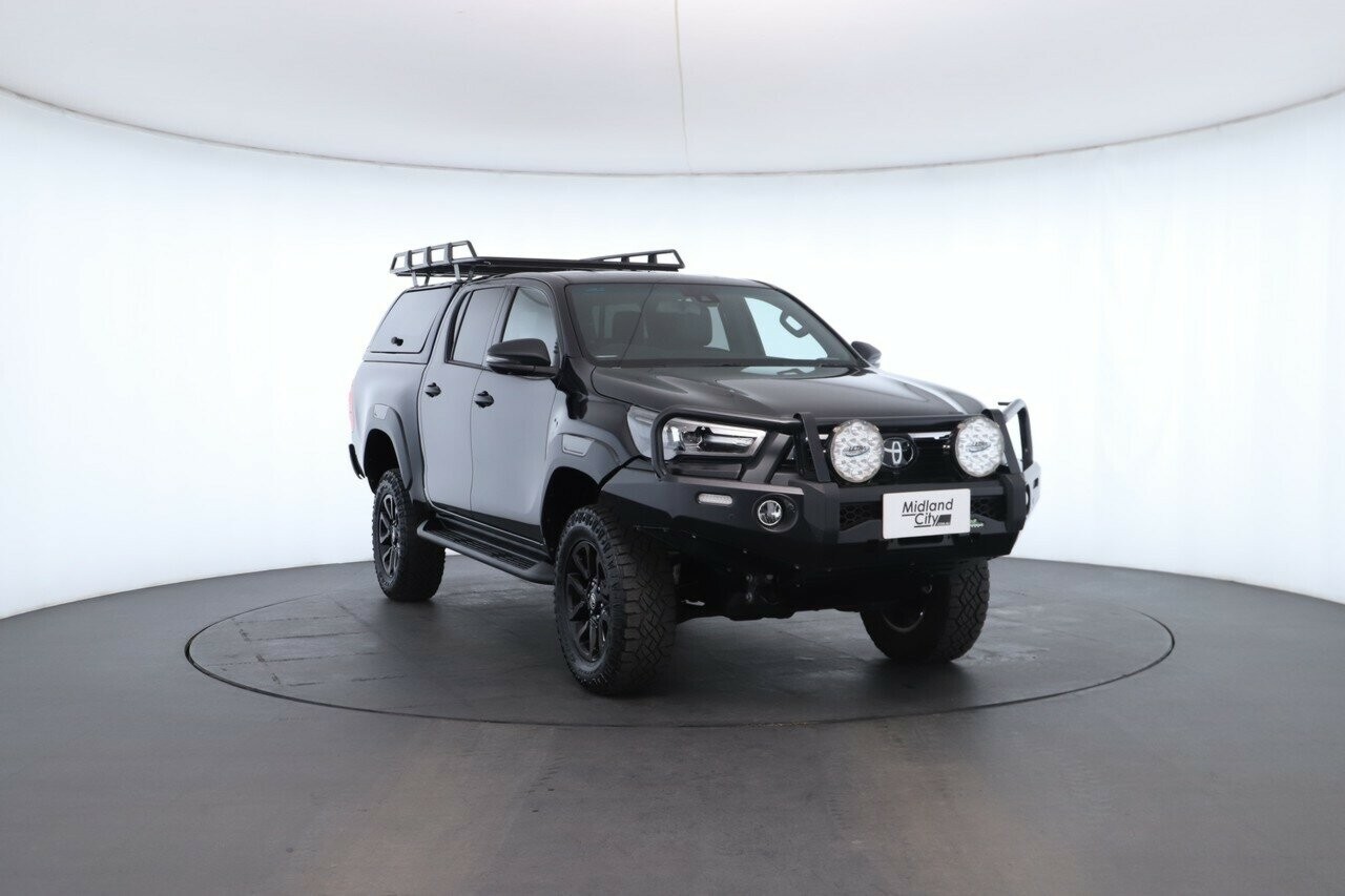 Toyota Hilux image 4